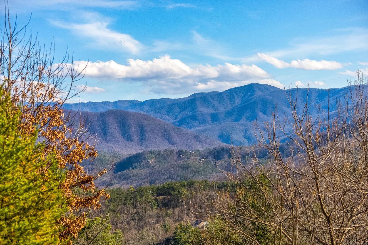 Mountain Symphony Villa Gatlinburg Exterior photo